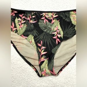 Paramour bathing suit bottom size 1.